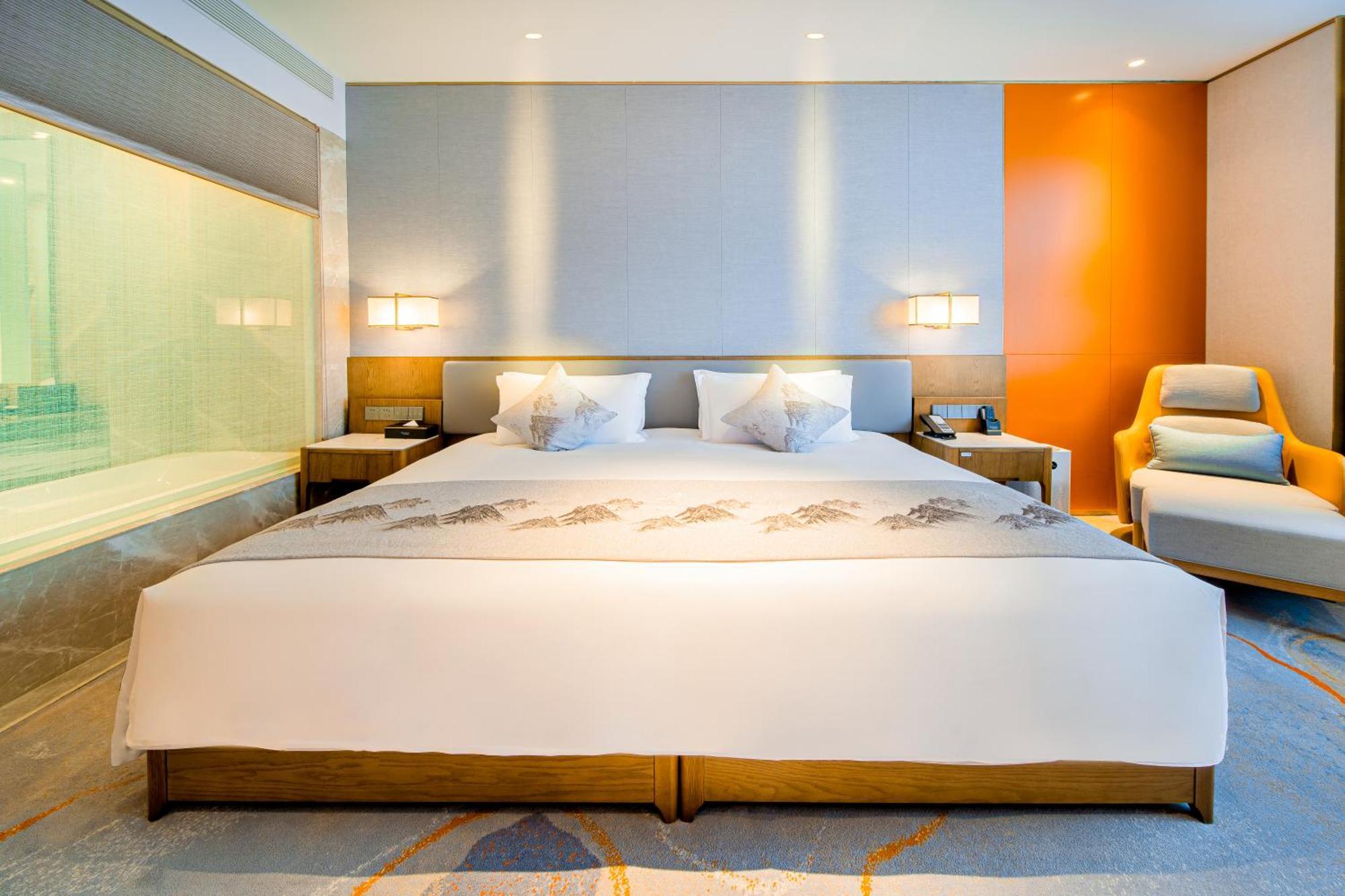 Отель Wyndham Shiyan Downtown Экстерьер фото